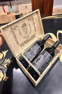 Loredan Gasparini, Capo di Stato, 2019 Lui & Lei Case