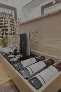 Château Leoville Las Cases, St. Julien, Bordeaux, 1982–GRAPE VARIETIES CASE, limited-edition